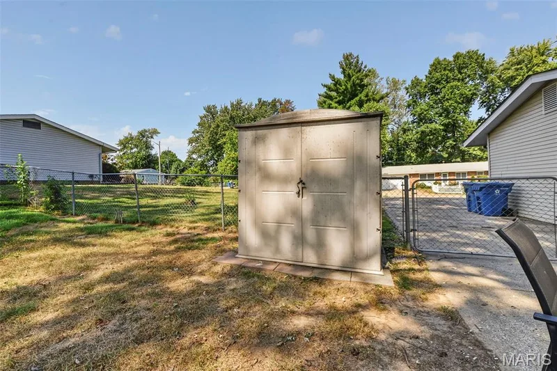 106 Paula Drive, St Charles, MO 63301 — listing photo 32 of 42