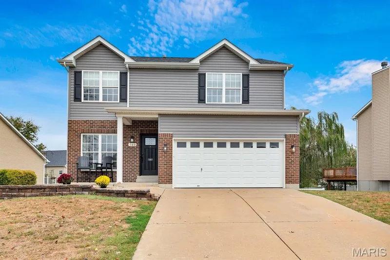 740 Chancellorsville Drive, Wentzville, MO — listing photo 1