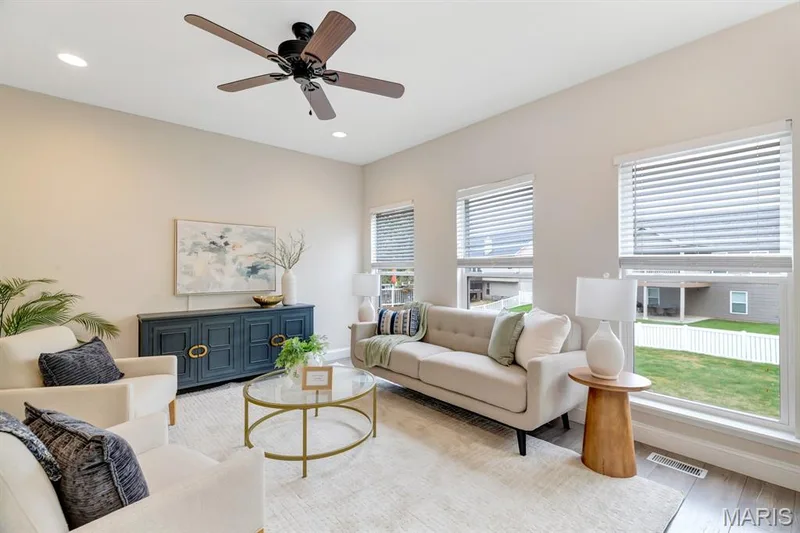 740 Chancellorsville Drive, Wentzville, MO 63385 — listing photo 5 of 39