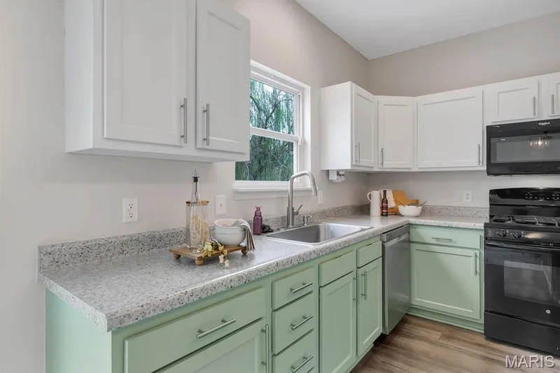 740 Chancellorsville Drive, Wentzville, MO 63385 — listing photo 11 of 39