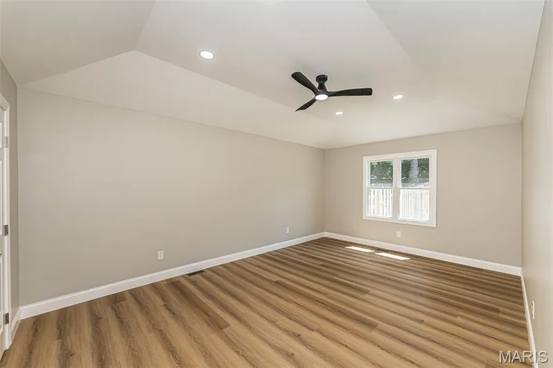 Primary is spacious with a tray ceiling — 2477 Baxton Way, Chesterfield, MO 63017