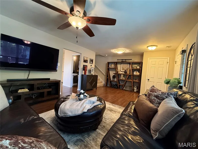 410 Montclair Tower Drive, St Charles, MO 63303 — listing photo 8 of 58