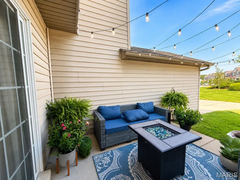 410 Montclair Tower Drive, St Charles, MO 63303 — listing photo 19 of 58