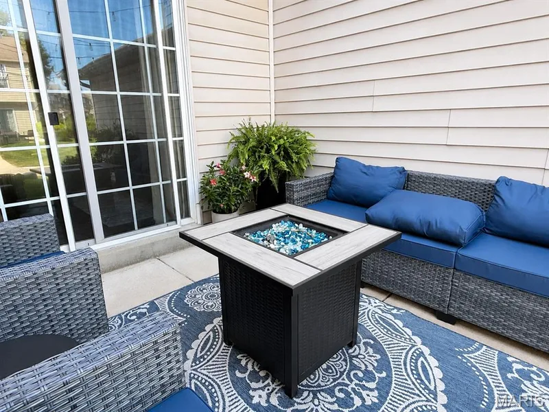 410 Montclair Tower Drive, St Charles, MO 63303 — listing photo 20 of 58