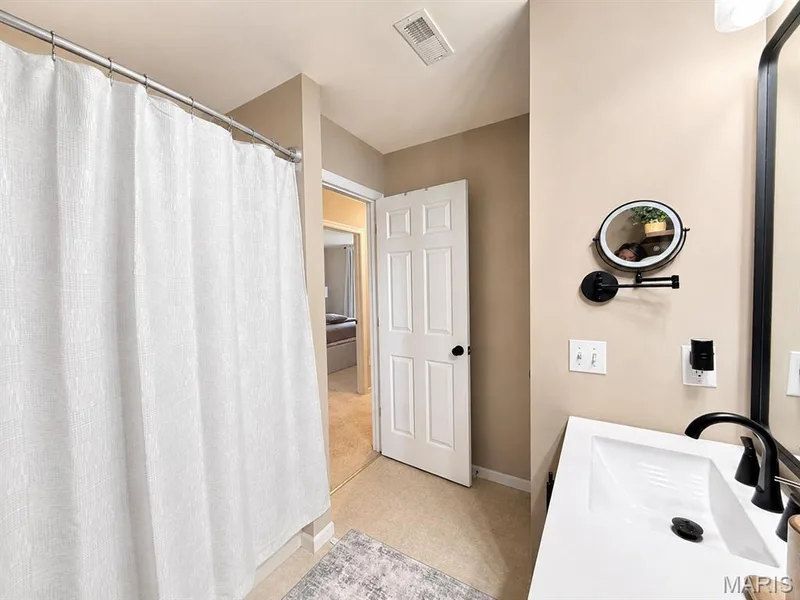 410 Montclair Tower Drive, St Charles, MO 63303 — listing photo 41 of 58