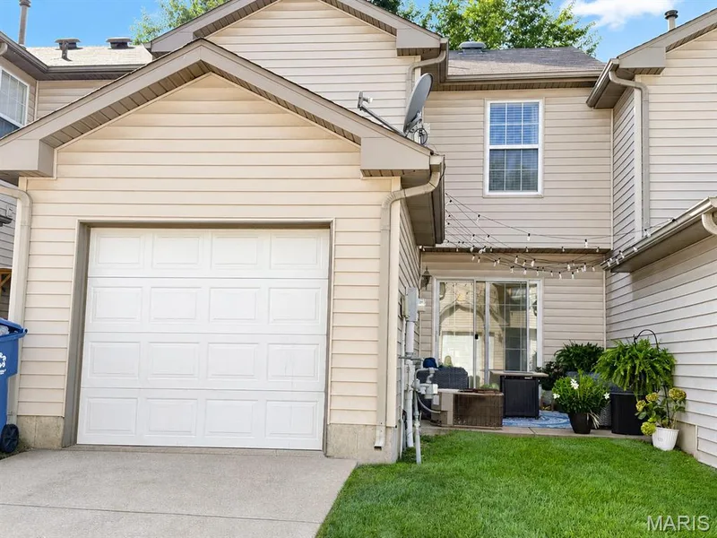 410 Montclair Tower Drive, St Charles, MO 63303 — listing photo 58 of 58