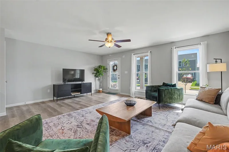 3096 Pirogue Street, St Charles, MO 63301 — listing photo 4 of 40