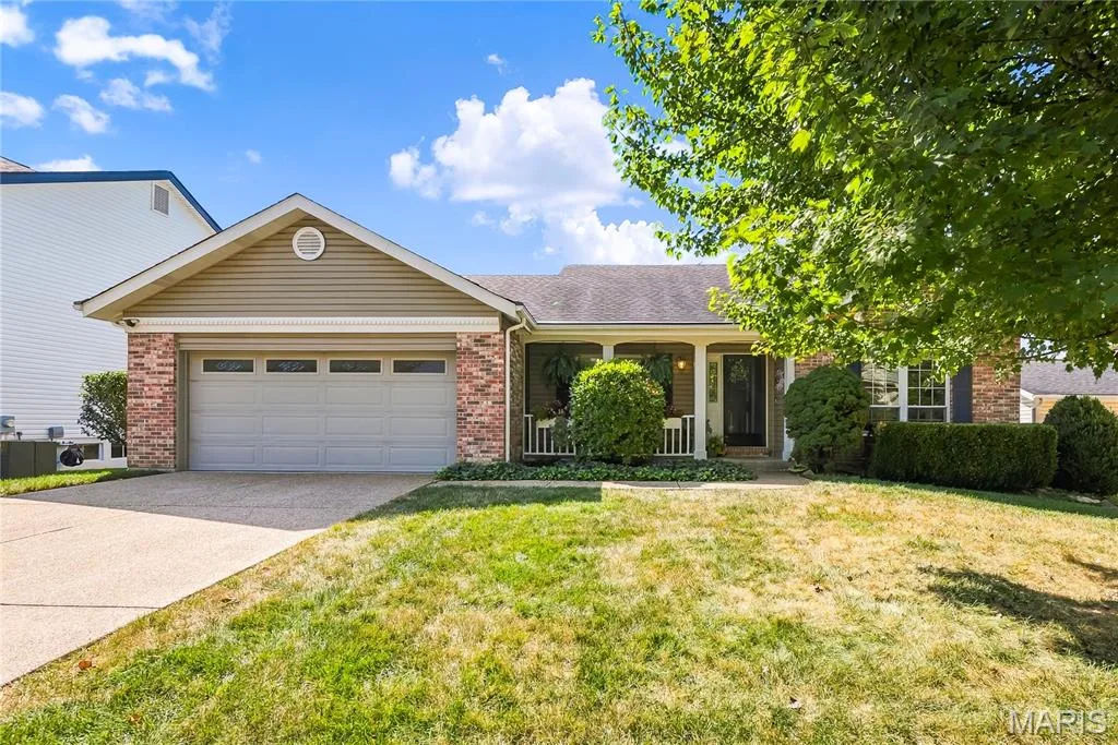 Well Maintained Ranch with Brick, Vinyl Siding and a Large Covered Front Porch — 3044 Brentmoor Drive, St Charles, MO 63303