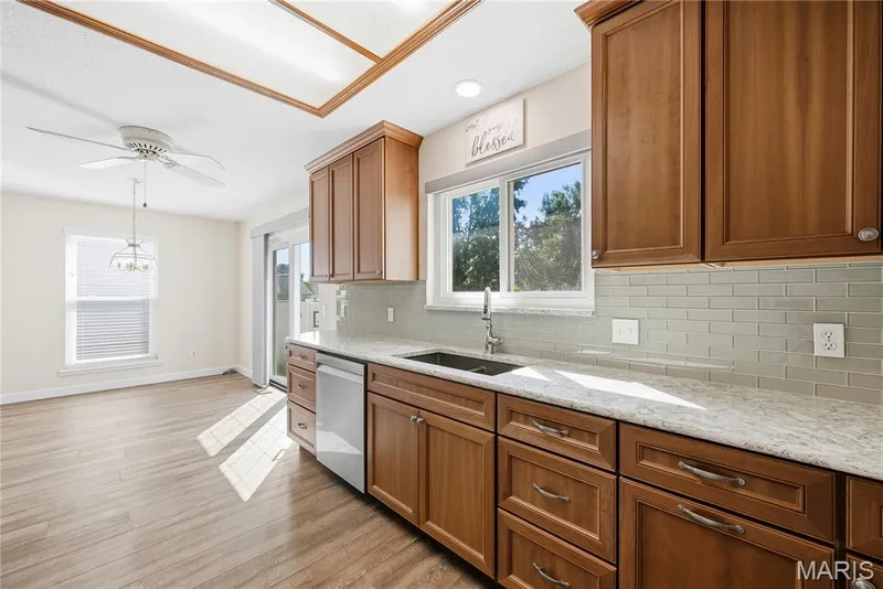 42 in Custom Cabinets with Crown Molding and Soft Close Features — 3044 Brentmoor Drive, St Charles, MO 63303