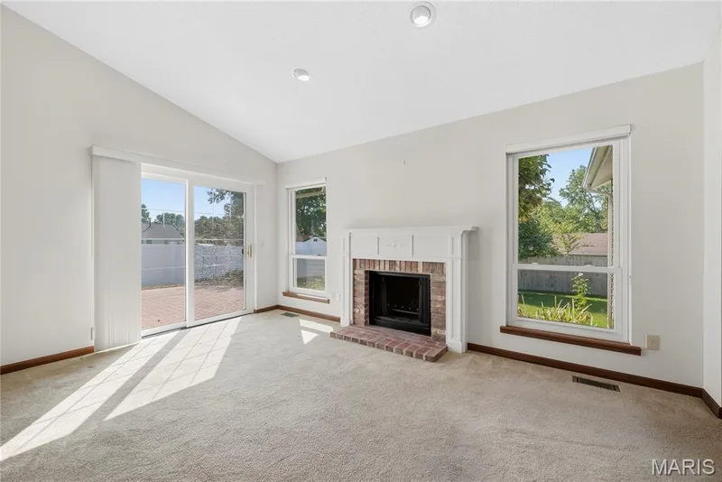 Wood Burning Fireplace and Sliding Glass Door in Great Room — 3044 Brentmoor Drive, St Charles, MO 63303