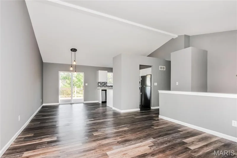 652 Loch Carron Drive, Wentzville, MO 63385 — listing photo 3 of 15