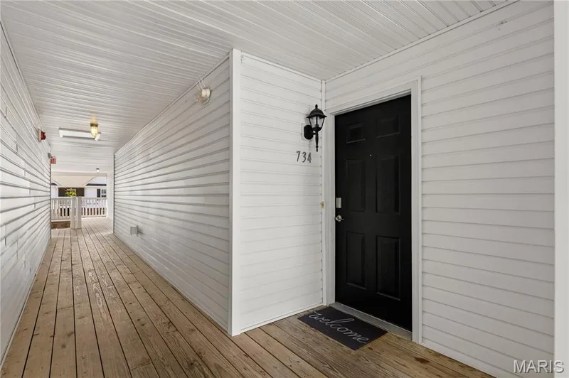 734 Saravalle Drive, St Peters, MO 63376 — listing photo 2 of 27