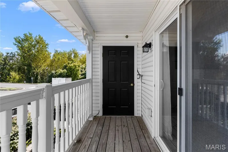 734 Saravalle Drive, St Peters, MO 63376 — listing photo 7 of 27