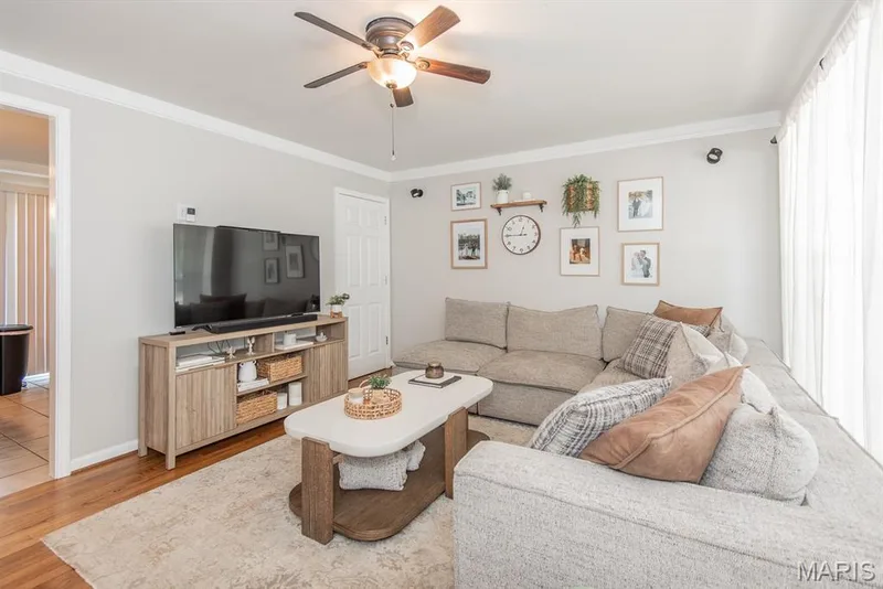 3200 Denton Lane, St Charles, MO 63301 — listing photo 4 of 33