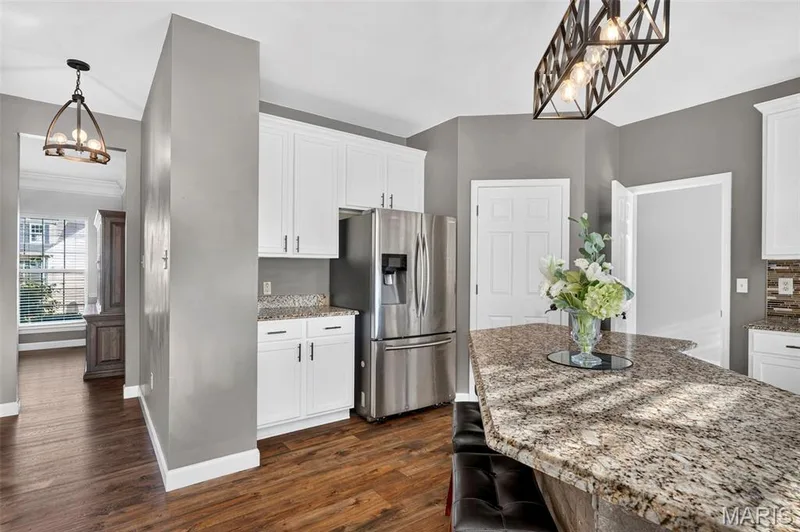 109 Crimson Oaks Court, Lake St. Louis, MO 63367 — listing photo 20 of 76