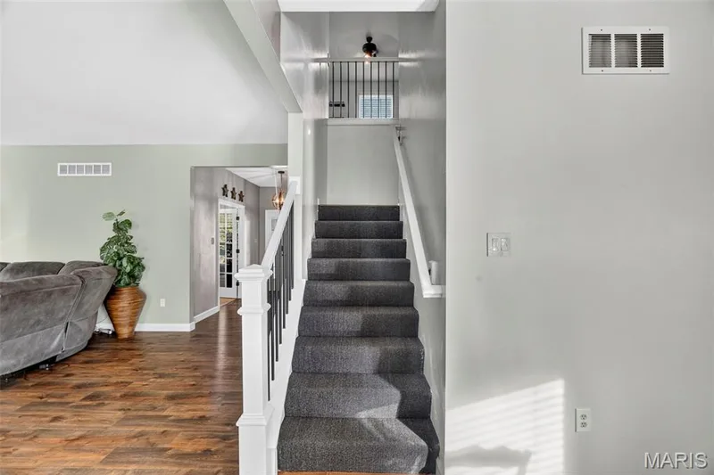 109 Crimson Oaks Court, Lake St. Louis, MO 63367 — listing photo 25 of 76