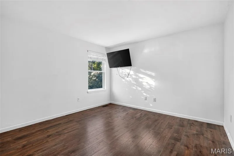 109 Crimson Oaks Court, Lake St. Louis, MO 63367 — listing photo 32 of 76