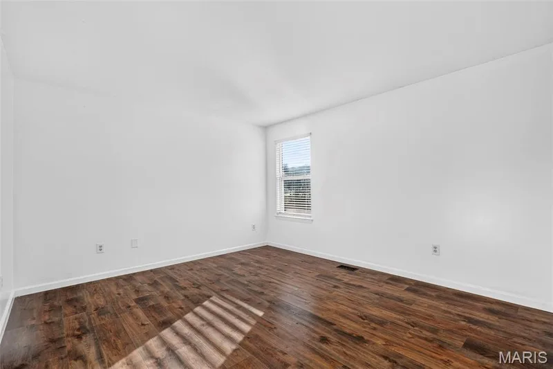 109 Crimson Oaks Court, Lake St. Louis, MO 63367 — listing photo 37 of 76