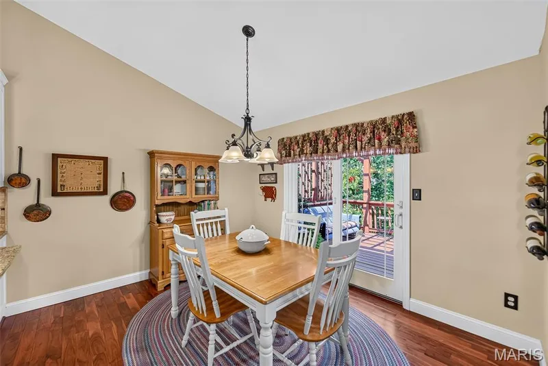 Breakfast room shared vaulted ceiling with kitchen — 730 Longfellow Circle, O'Fallon, MO 63366