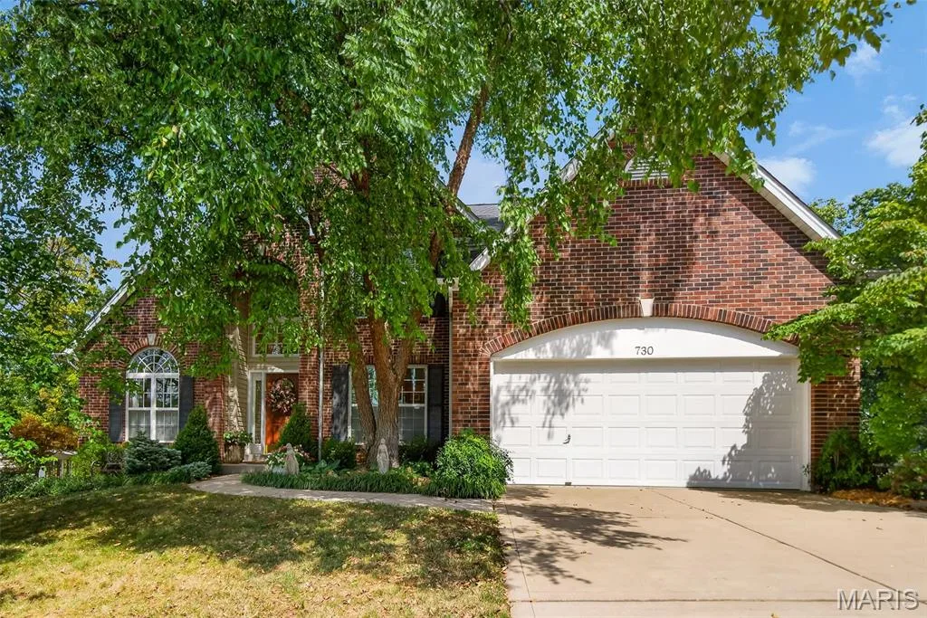 Gorgeous updated 4 bedroom 1.5 story brick home — 730 Longfellow Circle, O'Fallon, MO 63366