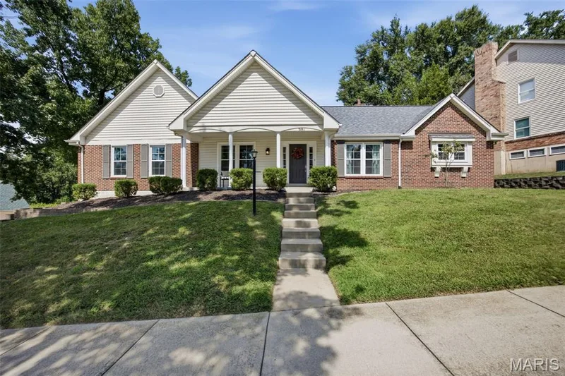 391 S Greentrails Drive, Chesterfield, MO 63017 — listing photo 1 of 36