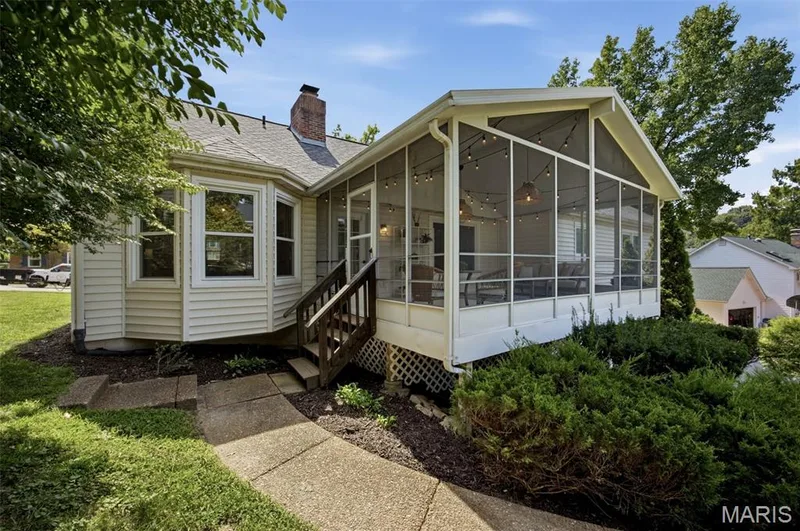 391 S Greentrails Drive, Chesterfield, MO 63017 — listing photo 31 of 36