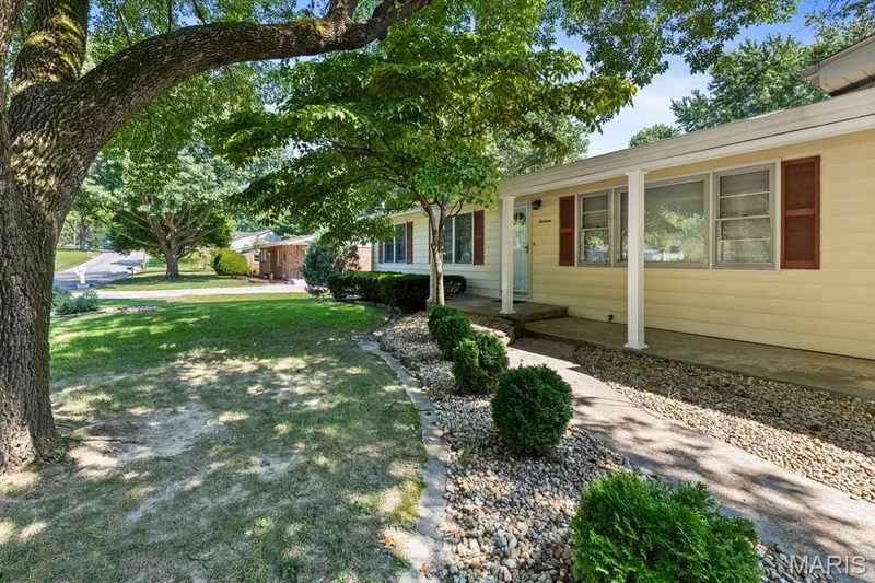Large front porch — 14 Connie Drive, St Charles, MO 63301