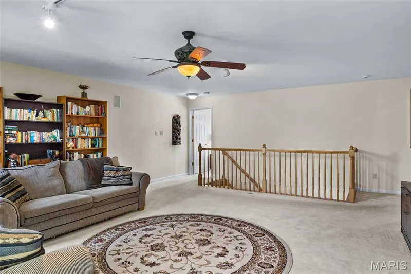 17835 Westhampton Woods Drive, Chesterfield, MO 63005 — listing photo 21 of 37