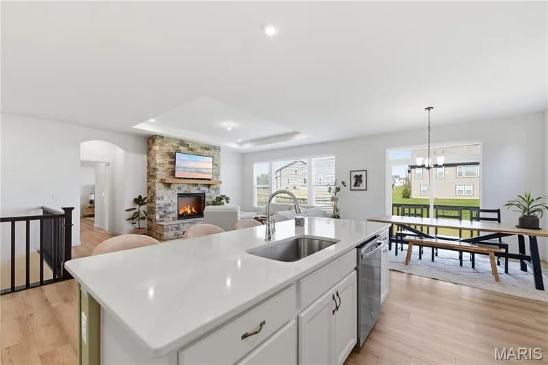 221 Kerry Downs Drive, Dardenne Prairie, MO 63368 — listing photo 9 of 30