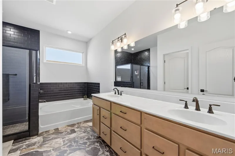 221 Kerry Downs Drive, Dardenne Prairie, MO 63368 — listing photo 17 of 30