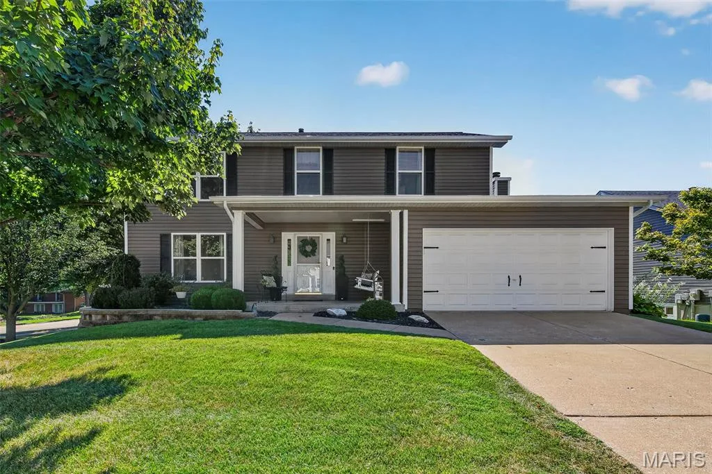 2001 Coreywood Drive, St Charles, MO 63303 — listing photo 1 of 70