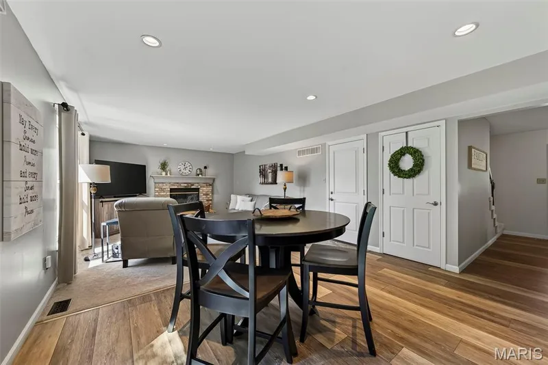 2001 Coreywood Drive, St Charles, MO 63303 — listing photo 11 of 70