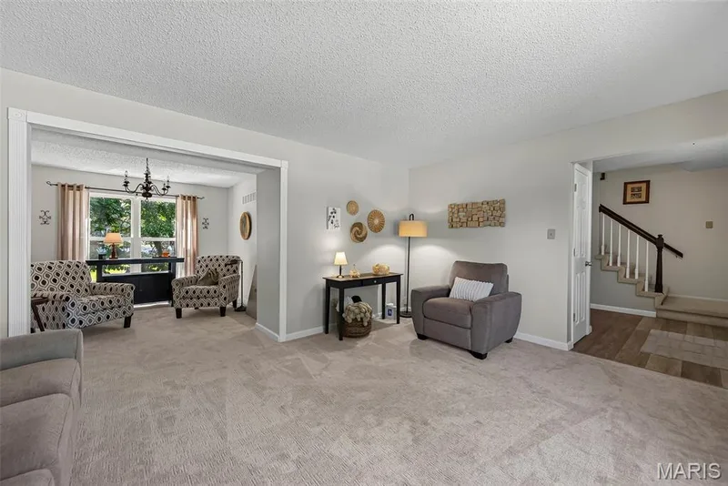 2001 Coreywood Drive, St Charles, MO 63303 — listing photo 16 of 70