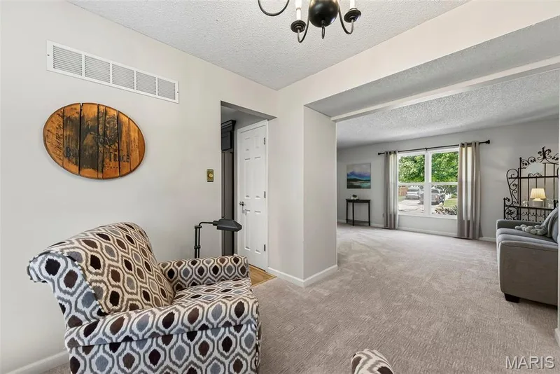 2001 Coreywood Drive, St Charles, MO 63303 — listing photo 21 of 70