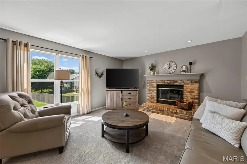 2001 Coreywood Drive, St Charles, MO 63303 — listing photo 26 of 70