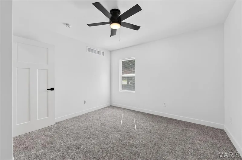 117 Saint Joseph Avenue, O'Fallon, MO 63366 — listing photo 11 of 34
