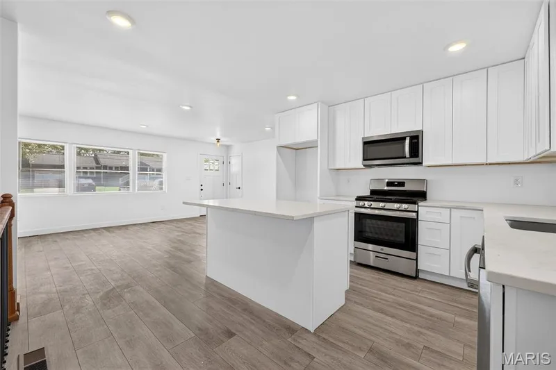 117 Saint Joseph Avenue, O'Fallon, MO 63366 — listing photo 21 of 34