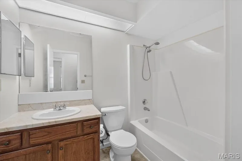 1 Hollow Tree Court, St Peters, MO 63376 — listing photo 13 of 26