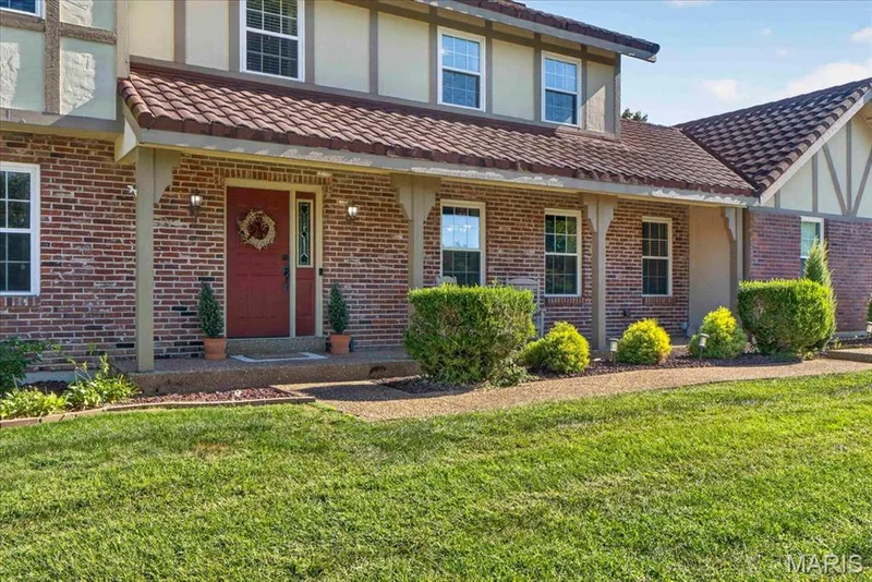 1627 Gettysburg Landing, St Charles, MO 63303 — listing photo 2 of 57