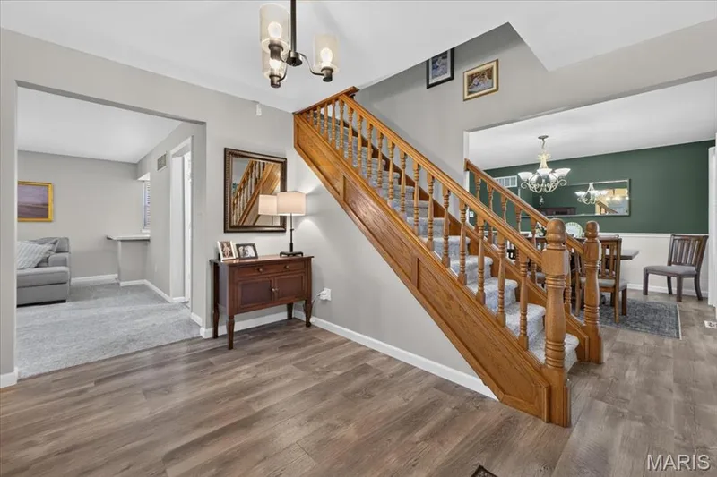 1627 Gettysburg Landing, St Charles, MO 63303 — listing photo 3 of 57
