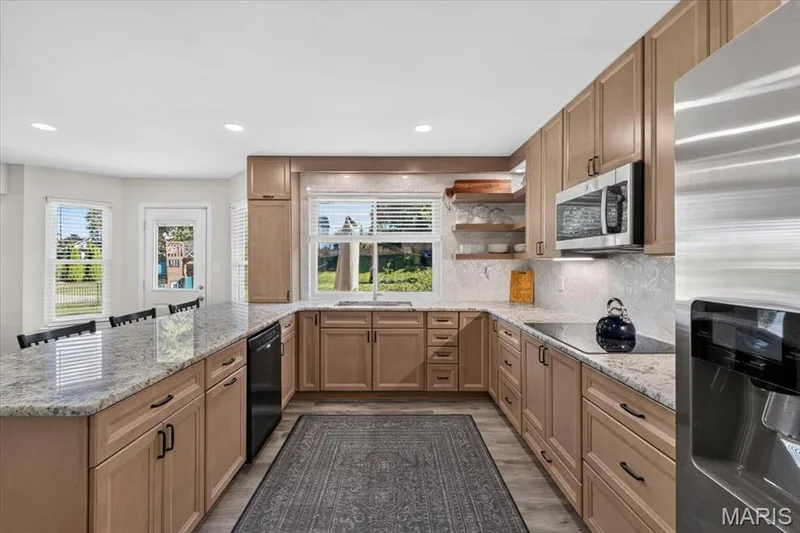 1627 Gettysburg Landing, St Charles, MO 63303 — listing photo 13 of 57