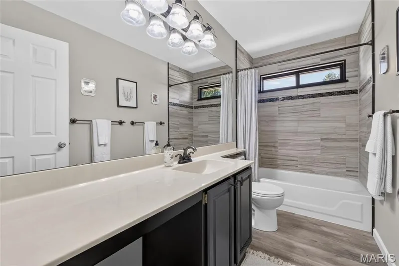 1627 Gettysburg Landing, St Charles, MO 63303 — listing photo 33 of 57