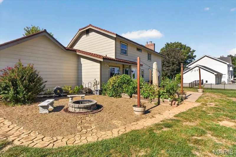 1627 Gettysburg Landing, St Charles, MO 63303 — listing photo 49 of 57