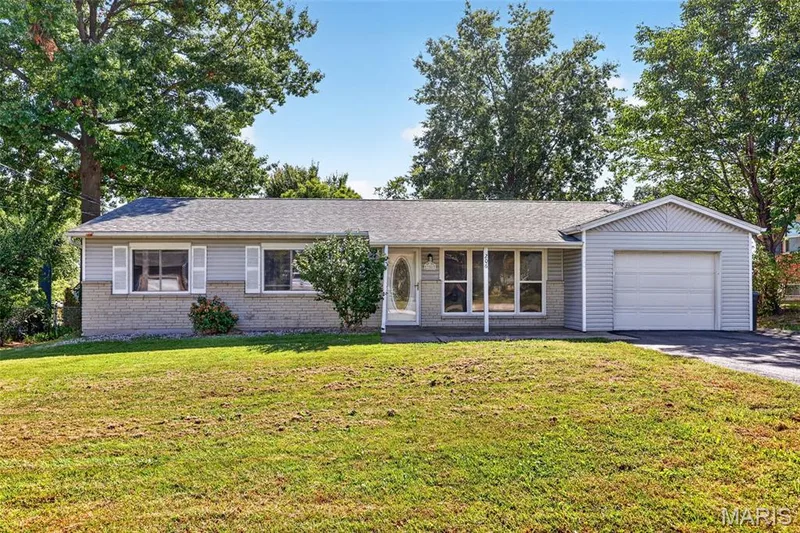 206 Cordes Street, O'Fallon, MO β listing photo 1
