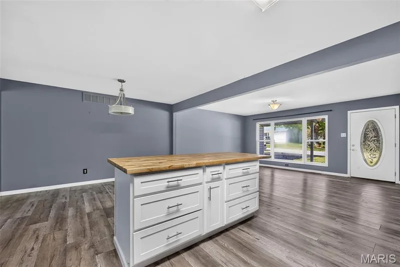 206 Cordes Street, O'Fallon, MO 63366 — listing photo 12 of 37