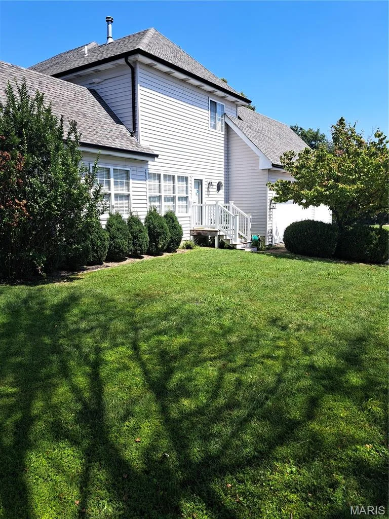 Side Entry — 14001 Eagle Manor Court, Chesterfield, MO 63017