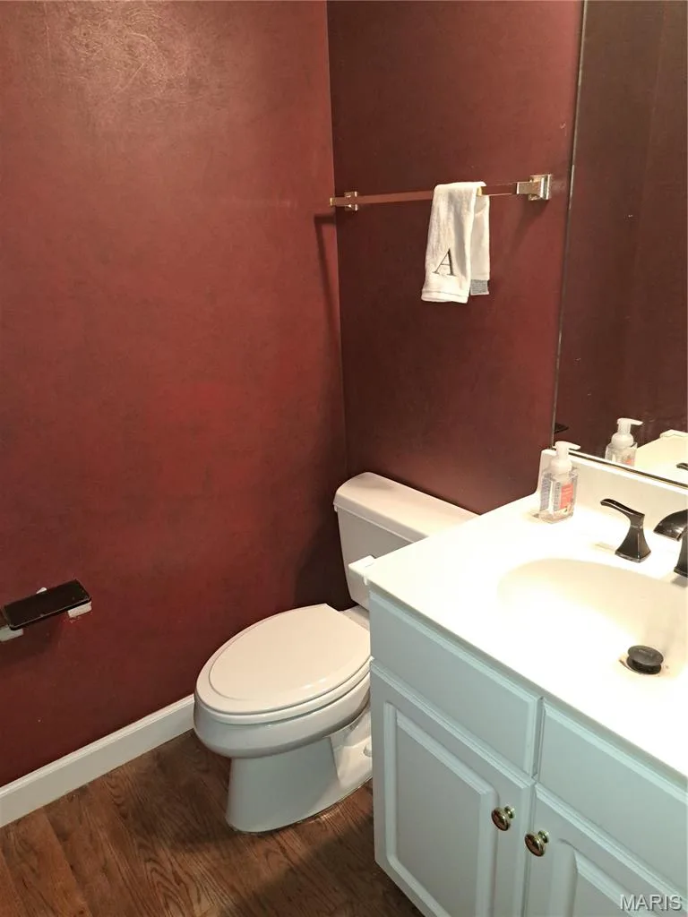 Main Floor Half Bath — 14001 Eagle Manor Court, Chesterfield, MO 63017