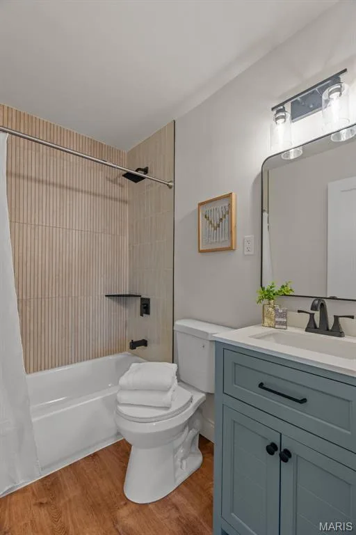 Bathroom — 413 Tower Grove Place, St Charles, MO 63301