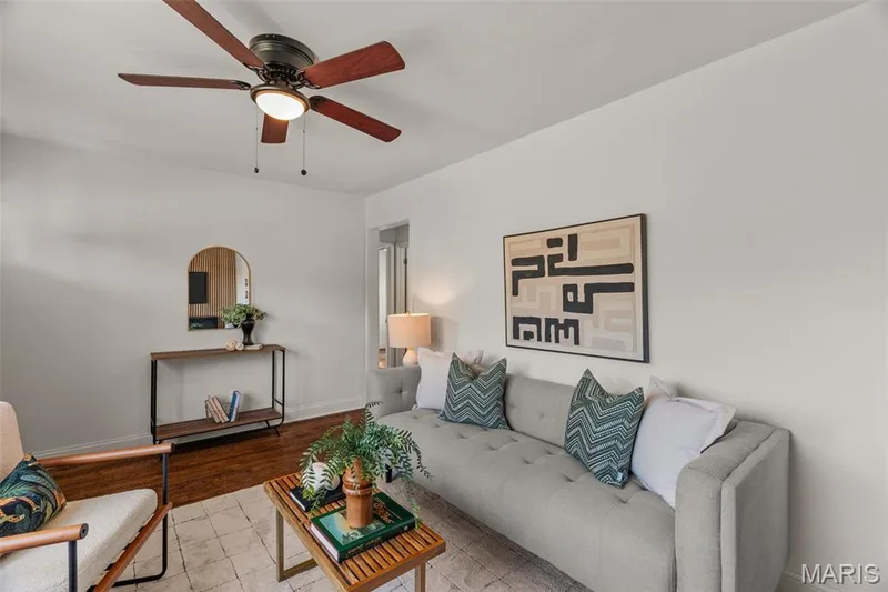 Living Room — 413 Tower Grove Place, St Charles, MO 63301