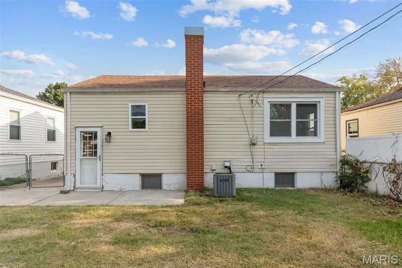 Back of home — 413 Tower Grove Place, St Charles, MO 63301